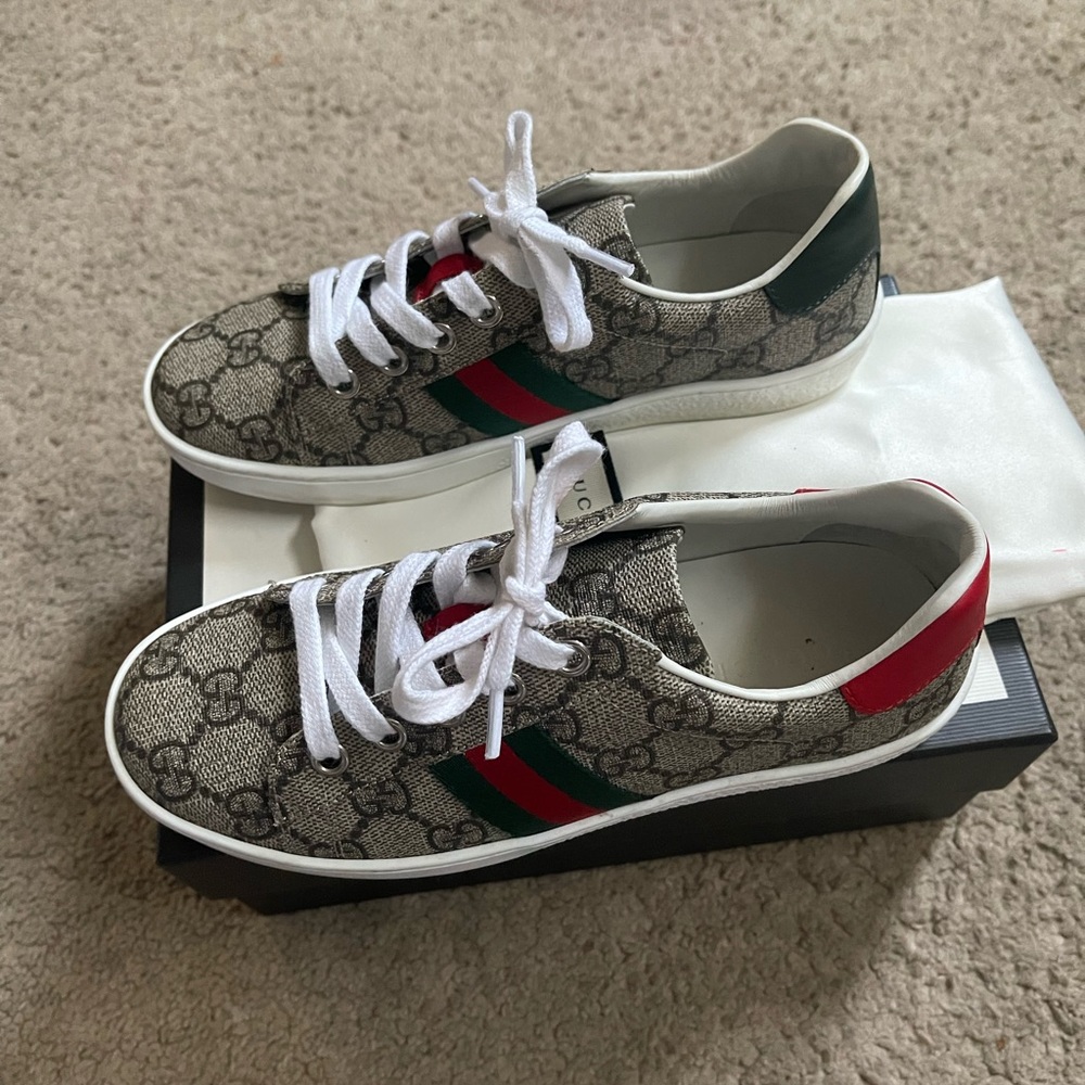 Gucci sneakers